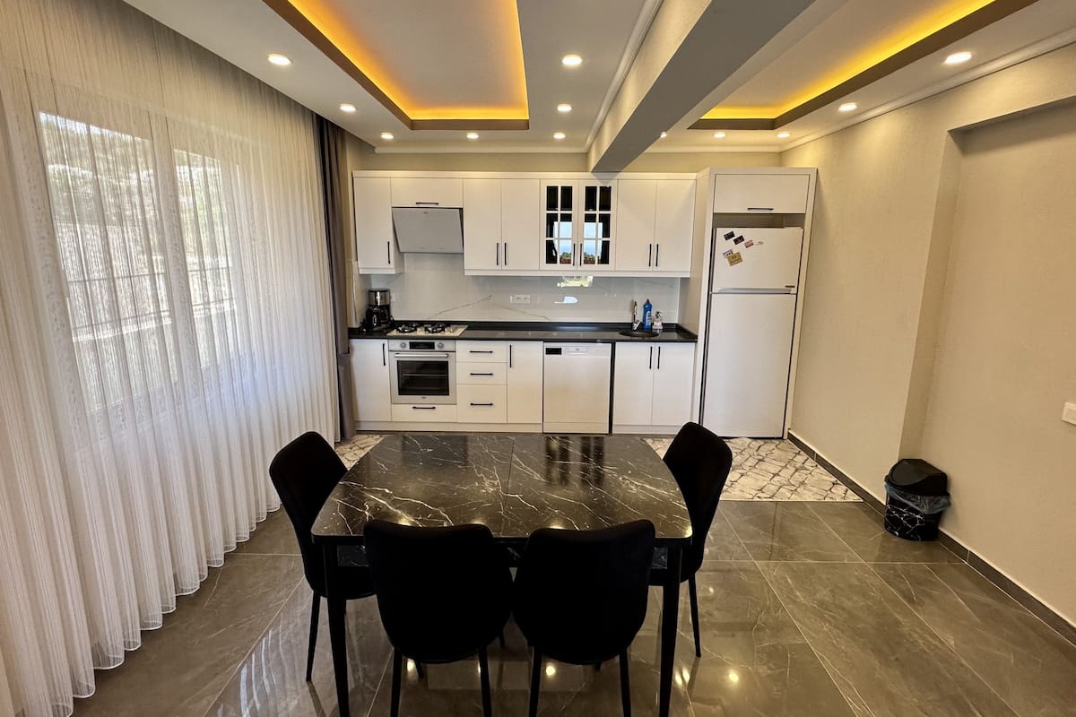Villa Asya | Soundproofing, iron/ironing board, WiFi (free), bed sheets