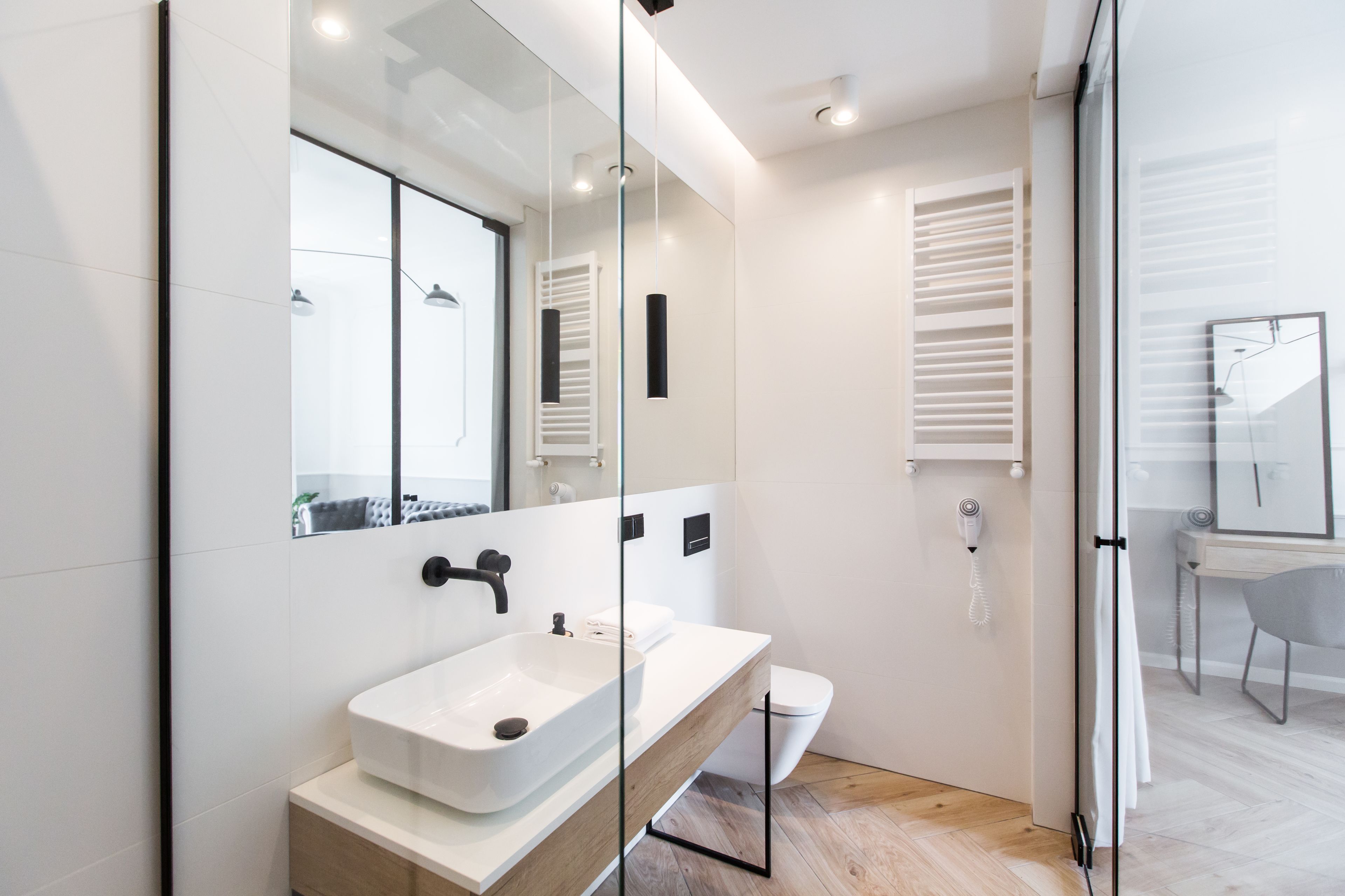 Superior Apartment (4) | Bathroom | Shower, hair dryer, towels