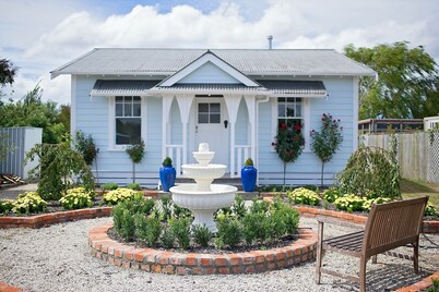 Railway Cottage - Home away from Home
