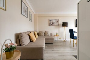 Family Apartment, Ensuite | Lounge