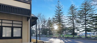 Bayview Family Apartments Glenelg