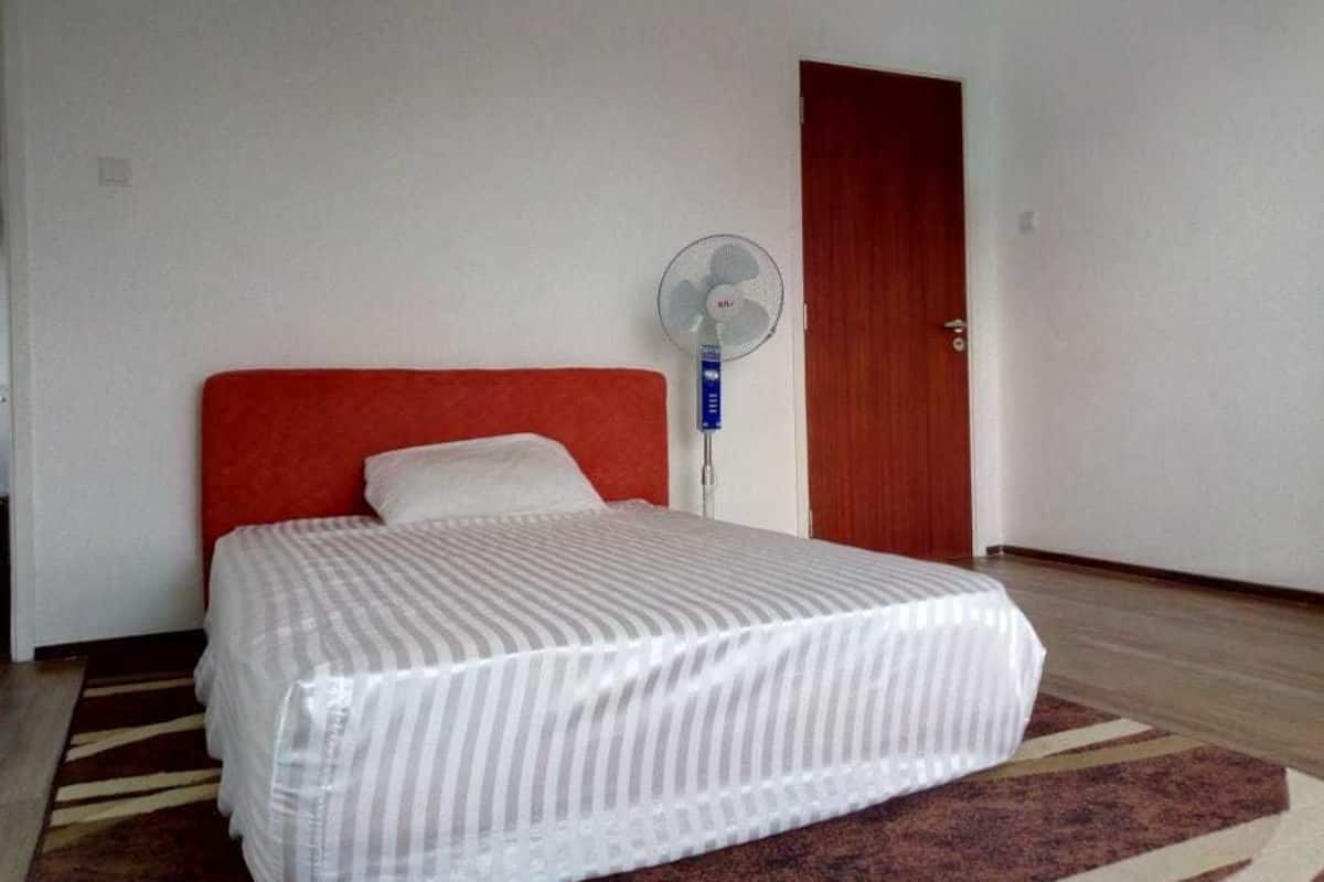 5 bedrooms