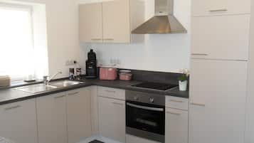 Fridge, coffee/tea maker, electric kettle, toaster