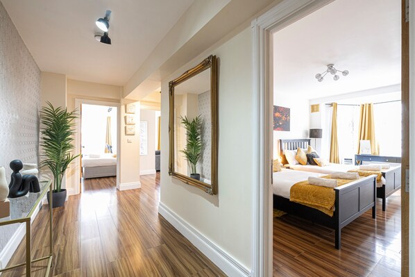 Family Apartment, Ensuite | Interior - Nice 3 Bedrooms Apartment Near Hyde Park & Oxford St (London)