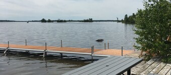 LOWER LEVEL COTTAGE/HOME ON CANAL LAKE FOR RENT