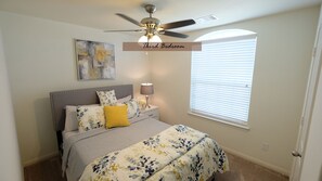 4 bedrooms, desk, iron/ironing board, free WiFi