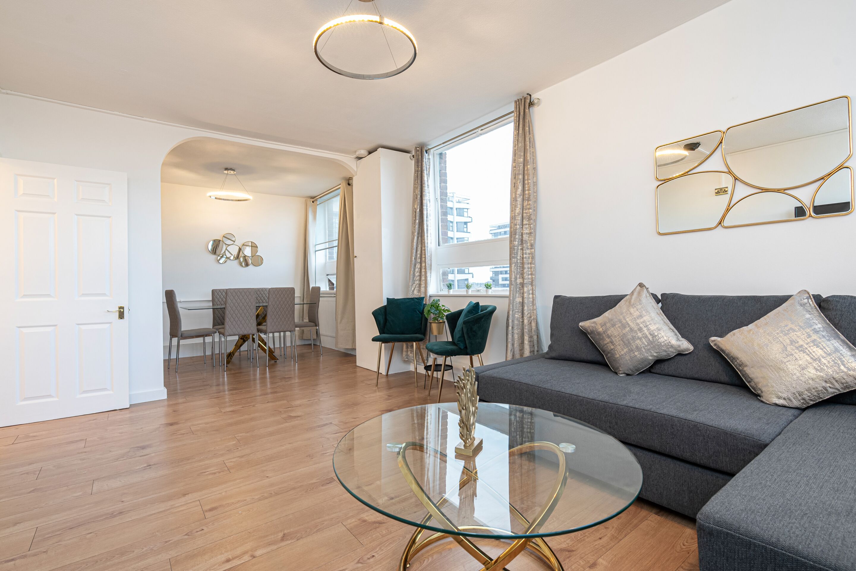 Appartement Familial, salle de bains attenante | Bar lounge