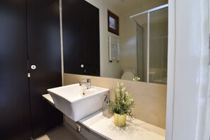 Towels - Pretty  4 bedrooms/ 3 bathrooms/ 2 balconies (Budapest)