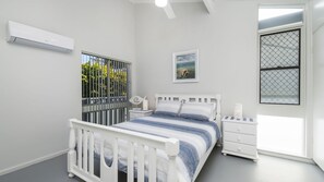 4 chambres, fer et planche Ă repasser, accĂšs Internet, draps fournis