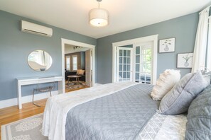 4 Schlafzimmer, Bügeleisen/Bügelbrett, WLAN, Bettwäsche