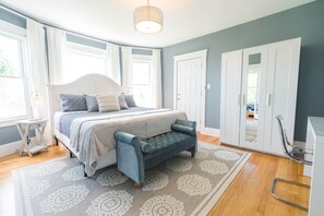 4 Schlafzimmer, Bügeleisen/Bügelbrett, WLAN, Bettwäsche