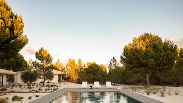 Four Bedroom Villa | Teras/patio