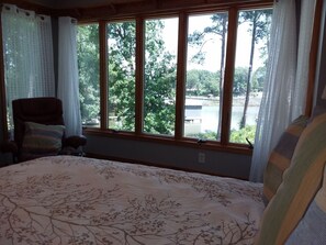2 Schlafzimmer, Schreibtisch, Bügeleisen/Bügelbrett, kostenloses WLAN
