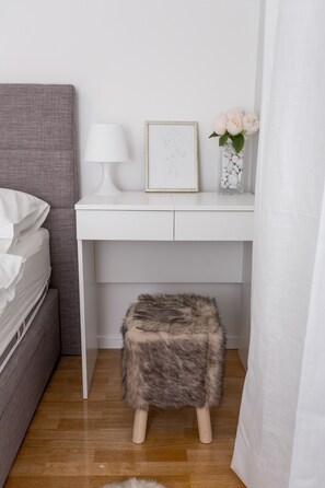 4 chambres, fer et planche à repasser, Wi-Fi gratuit, draps fournis