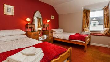 Twin Room, 2 Single Beds, Non Smoking, Private Bathroom | Premium bedding, down duvets, individually decorated