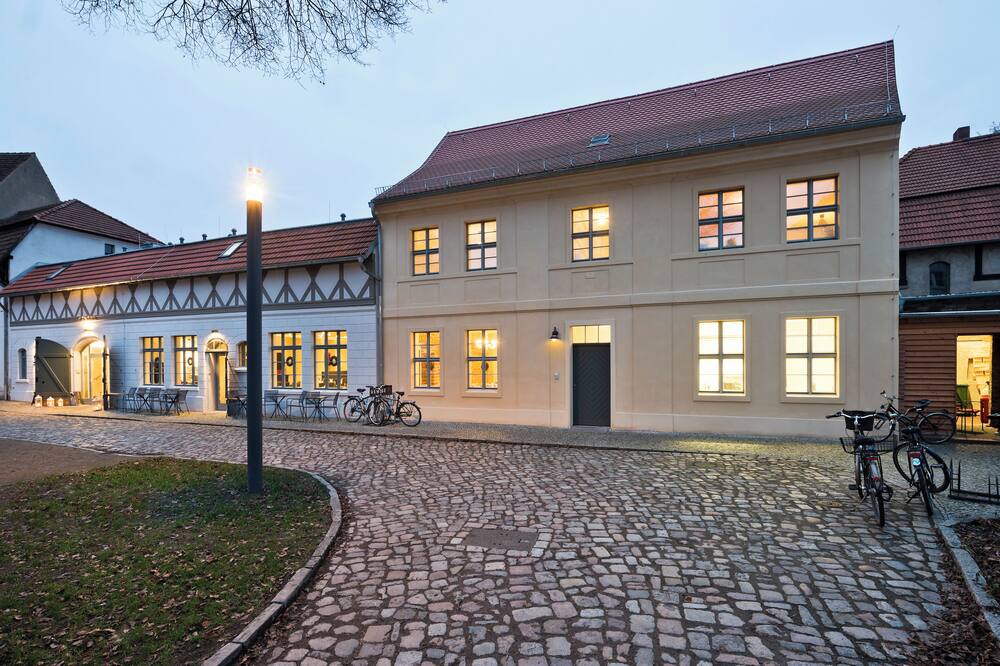 Hotel Brandenburger Dom GmbH