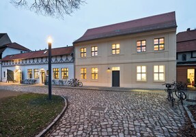 Condo, 3 quartos | Individualmente decorados, individualmente mobiliados, escrivaninha