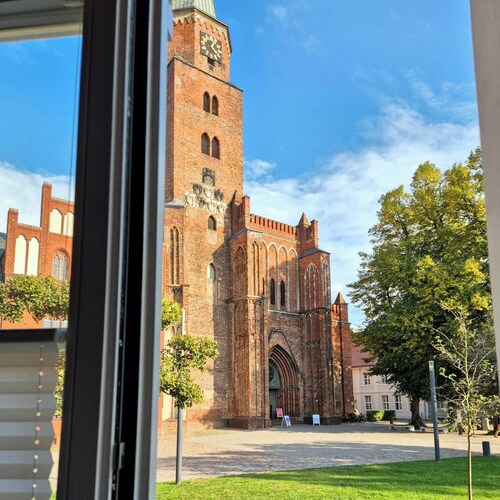 Hotel Brandenburger Dom GmbH