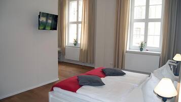 Double Room, Courtyard Area | Individually decorated, individually furnished, desk, blackout drapes