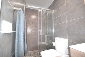 Hårtørrer, håndklæder, Toiletpapir