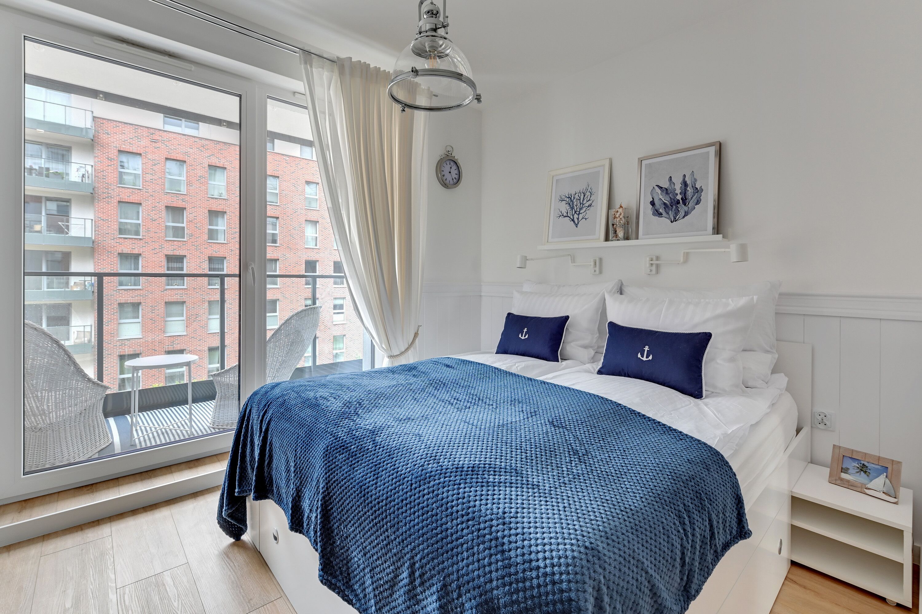Deluxe Studio Suite (No parking) | Individually decorated, individually furnished, iron/ironing board