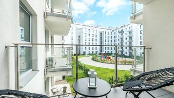 Appartement Supérieur (Parking) | Vue sur la cour
