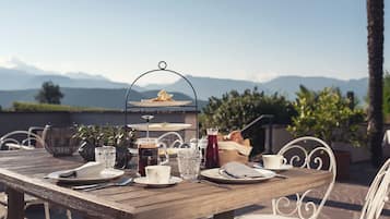 Petit déjeuner continental compris tous les jours