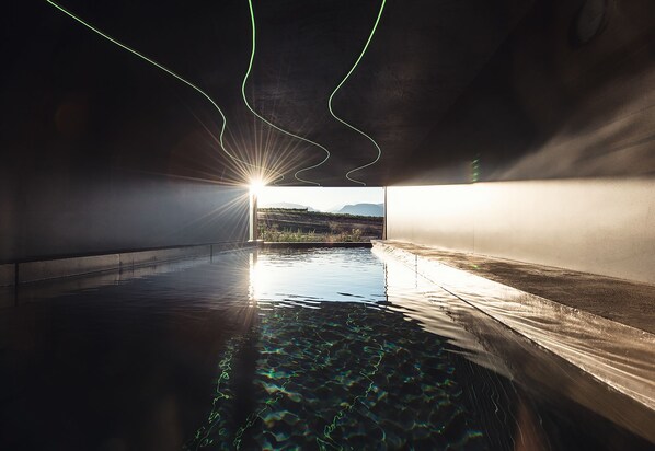 Piscine couverte, piscine extérieure (ouverte en saison)