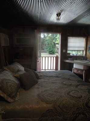 Interior - Caddo River Rustic Cabin (Norman)