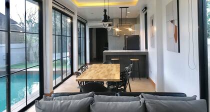 BanAmphur Pool Villa... Place for chilling out!