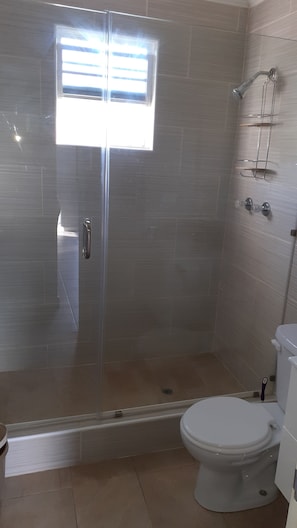 Shower, hair dryer, slippers, towels - Carmen's Apartment<br>Is suitable for singles, couples and Families. (Bridgetown)
