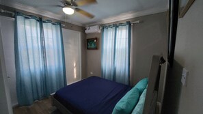 2 bedrooms, desk, iron/ironing board, free WiFi