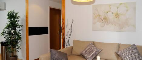 Apartment, 4 Bedrooms (300)