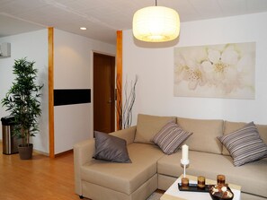 Apartment, 4 Bedrooms (300)