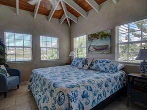 2 soverom, skrivebord, strykejern/-brett og wi-fi (inkludert)