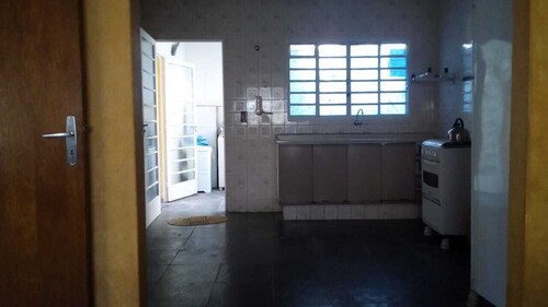 Large and Fresh House for Season in Mococa