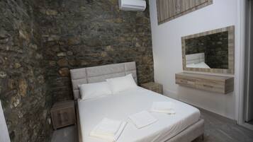 Double Room | 1 bedroom, free WiFi, bed sheets