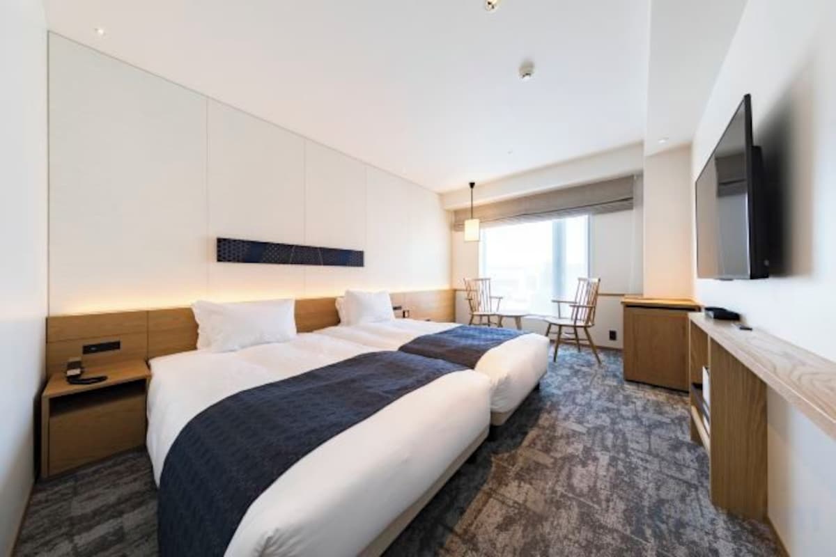 In-room safe, blackout drapes, iron/ironing board (on request)