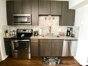 Fridge, microwave, oven, stovetop