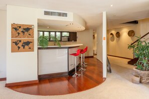 Interior - Uber Luxurious NYC-Style Penthouse, Two Minutes Walk from Long Street (Cape Town)