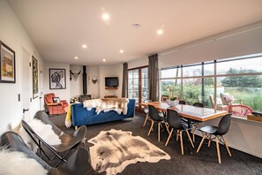 Living area - The Grandstand - French Farm Holiday Home (Akaroa)