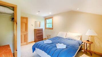 4 soveværelser, skrivebord, strygejern/strygebræt, gratis Wi-Fi