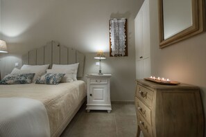 1 bedroom, iron/ironing board, free WiFi, bed sheets - One-Bedroom Apartment with Sea View 2, First Floor - Gratsias Luxury Apartments (Stelida)