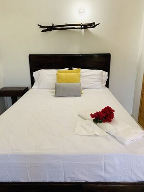 1 bedroom, iron/ironing board, Internet, bed sheets