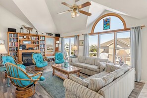 TV, DVD player, foosball - SeaClusion: Oceanside, Private Pool, Hot Tub, Elevator, 180 feet to the beach! (Corolla)