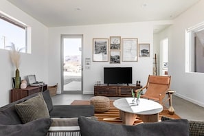 TV, stereo, offices