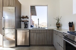 Fridge, microwave, oven, stovetop - Shelter 2 By Homestead Modern (Joshua Tree)