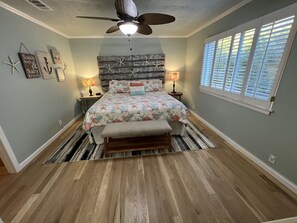 3 Schlafzimmer, Bügeleisen/Bügelbrett, kostenloses WLAN, Bettwäsche