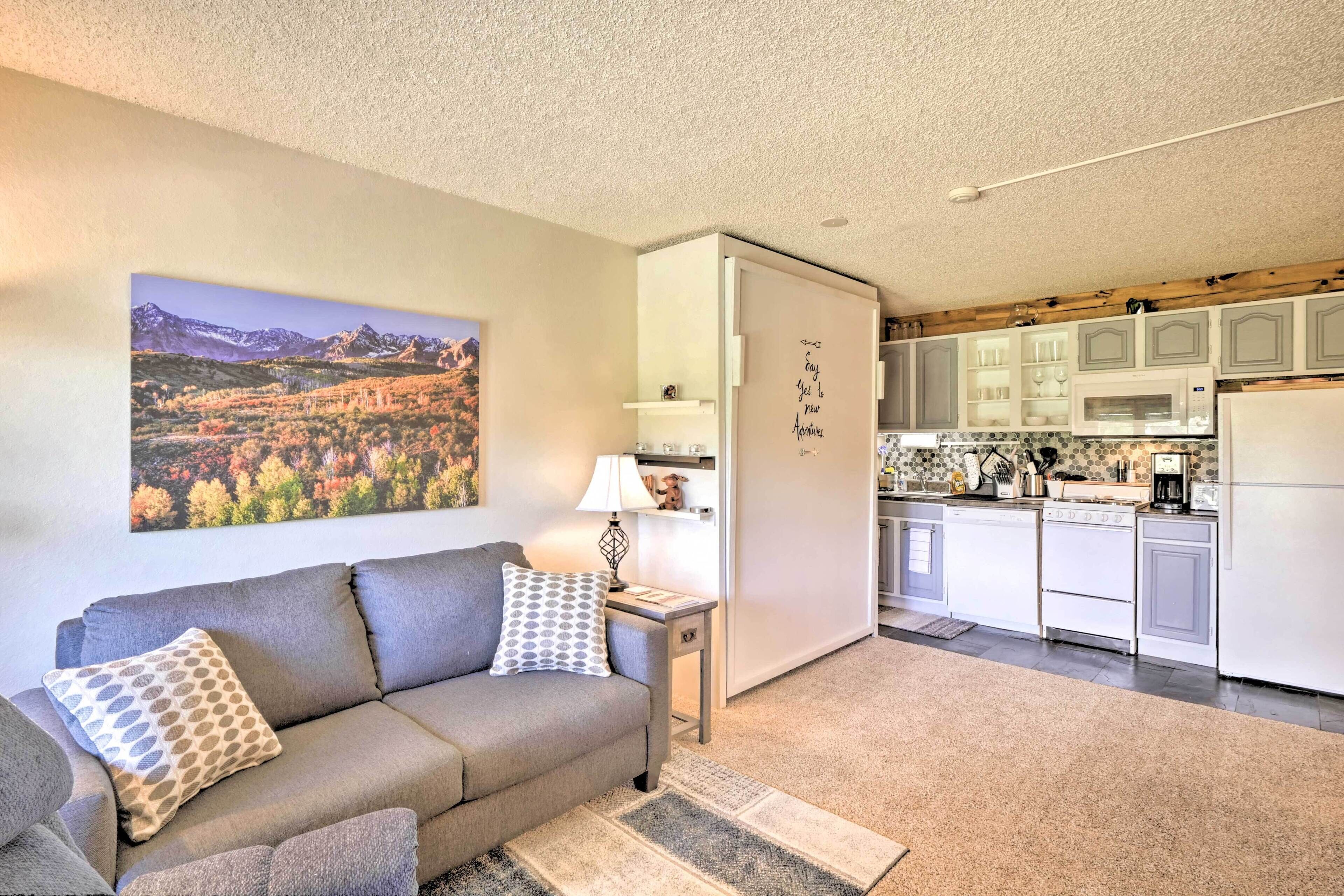 Granby Studio w/ Community Pools & Golfing!