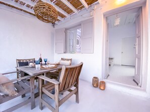 Dining - The Cabin Mykonos Town , serviced free arrival transfer, unique location. (Mykonos)